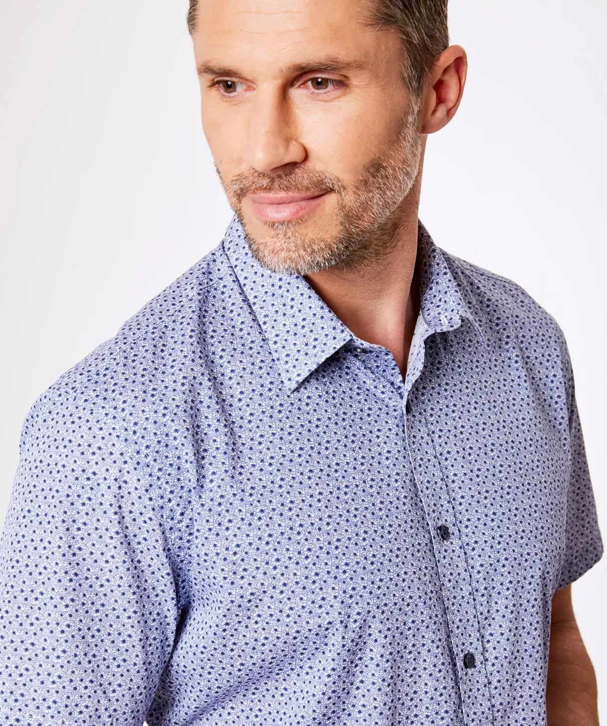 Gazman Tailored Fit Floral Print Short Sleeve Shirt - Navy 5 Gazman Tailored Fit Floral Print Short Sleeve Shirt - Navy - Image 3